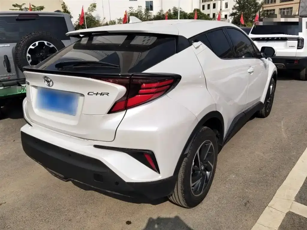 Toyota C-HR — фото 7