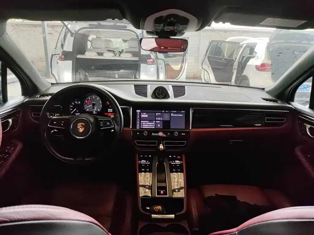 Porsche Macan 2022 из CN, фото 3