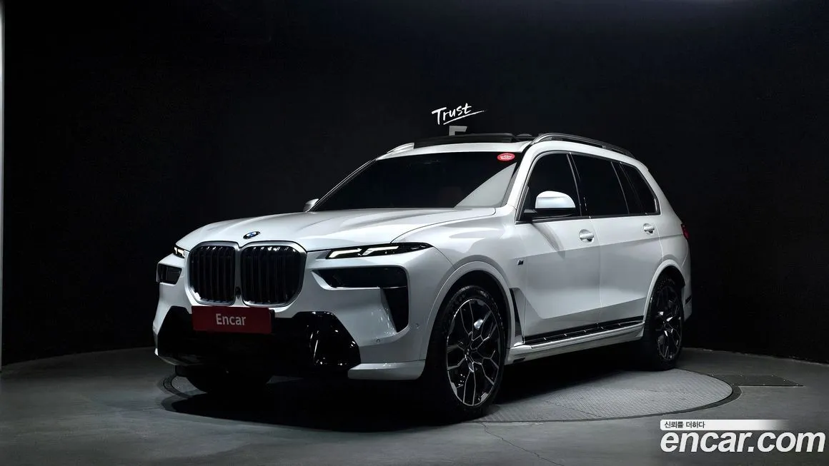 BMW X7 — фото 1