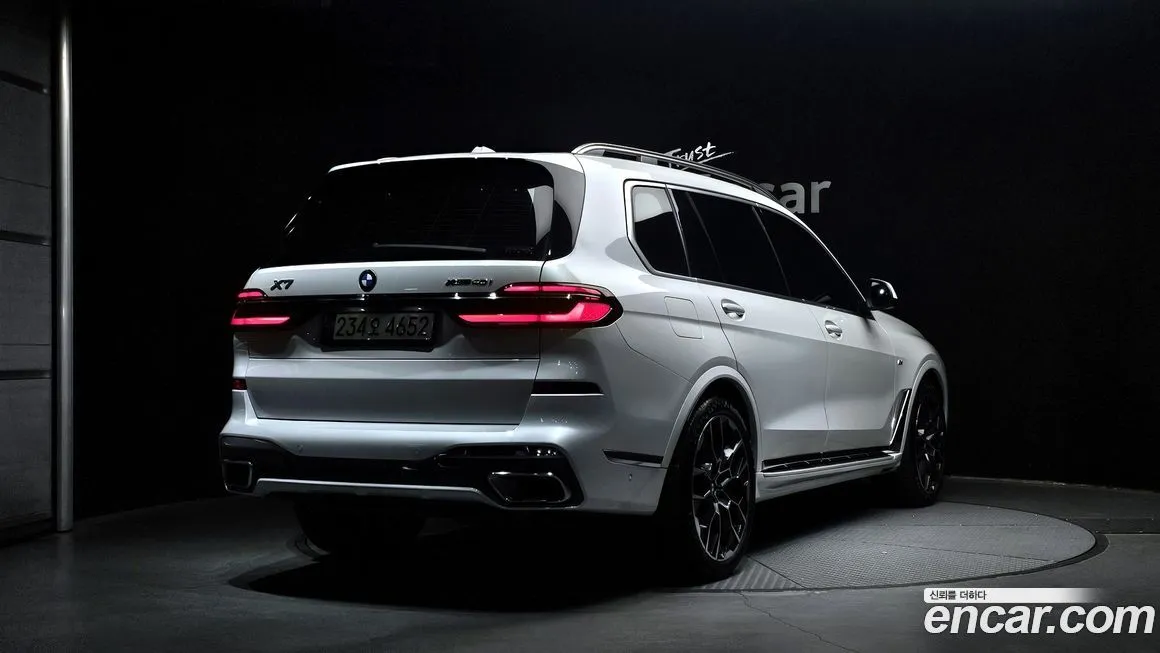 BMW X7 — фото 2