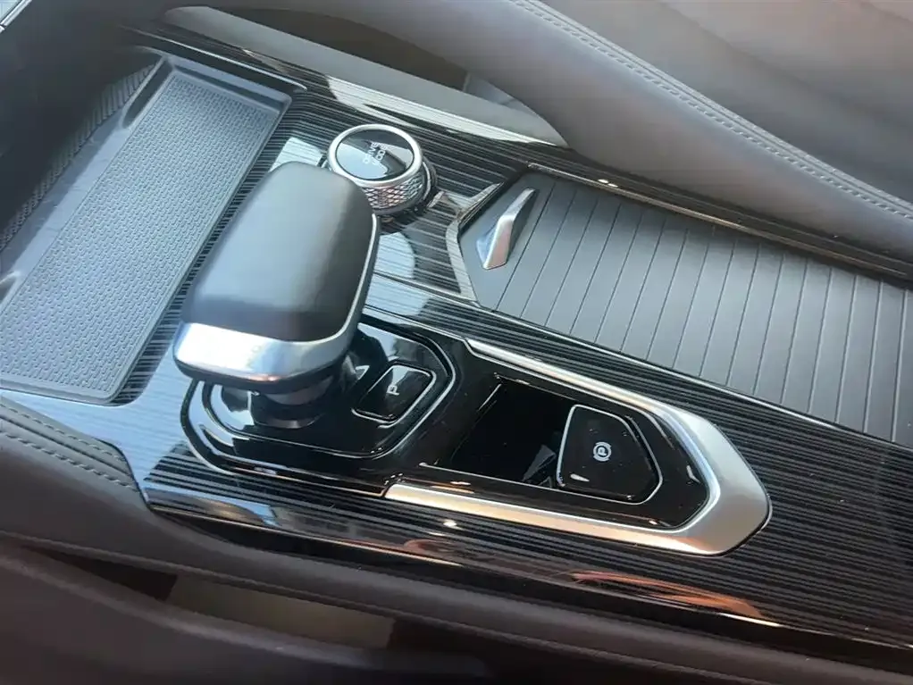 Geely Xingyue L 2023 из CN, фото 5