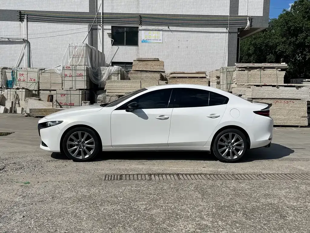 Mazda 3 Axela 2021 из CN, фото 5