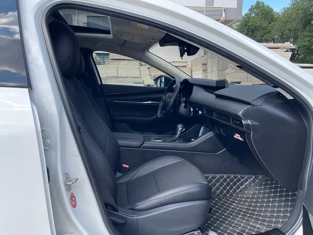 Mazda 3 Axela 2021 из CN, фото 8