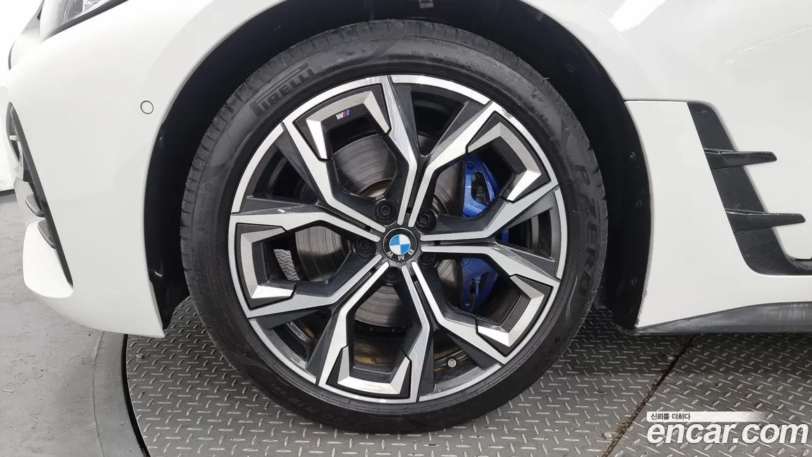 BMW 4-Series 2024 из KR, фото 5