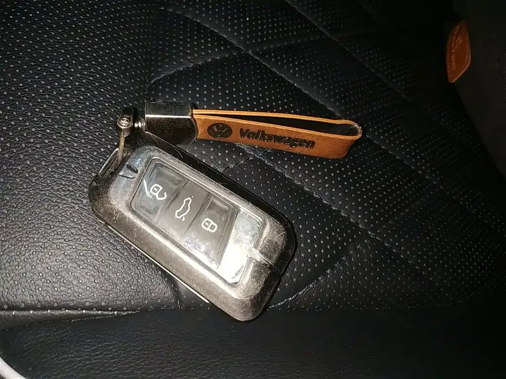 [object Object] Magotan GTE PHEV 2023 из CN, фото 9