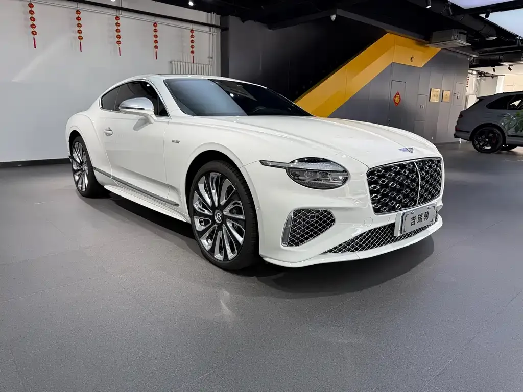 Bentley Continental PHEV 2025 из CN, фото 3