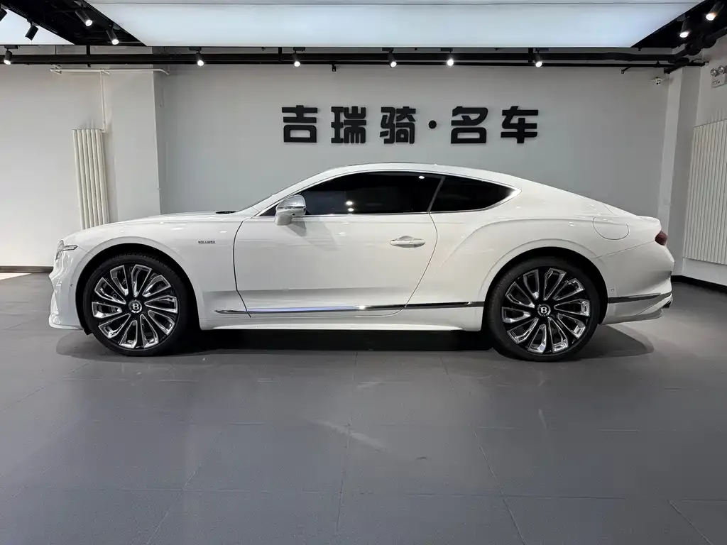 Bentley Continental PHEV 2025 из CN, фото 7