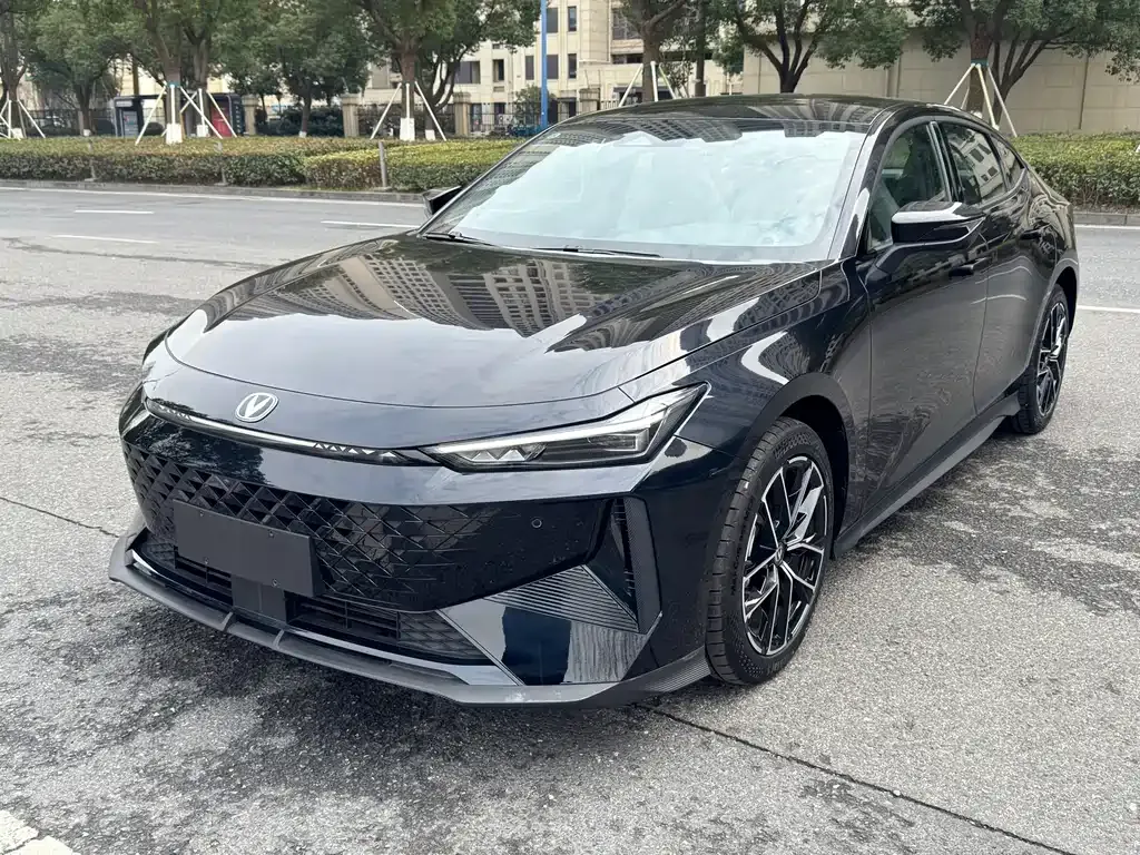Changan UNI-V iDD 2024 из CN, фото 1