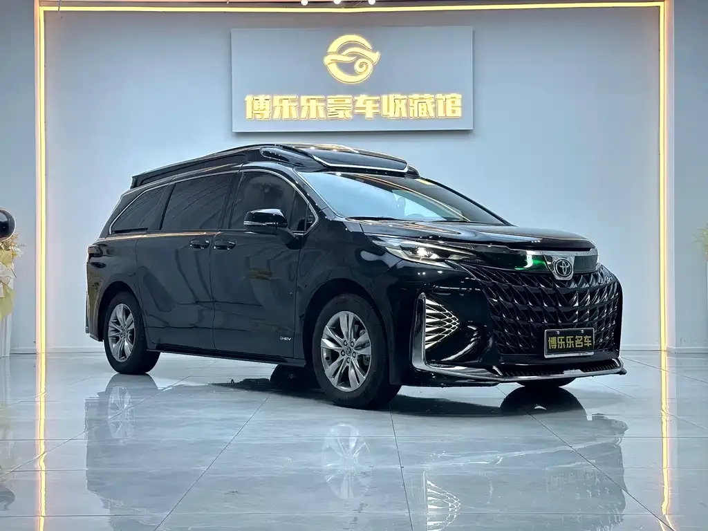 Toyota Sienna 2025 из CN, фото 3
