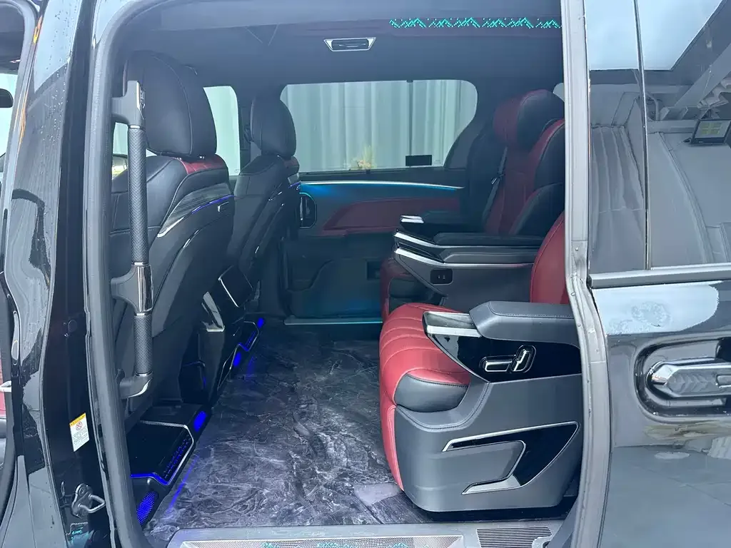 Toyota Sienna 2025 из CN, фото 8