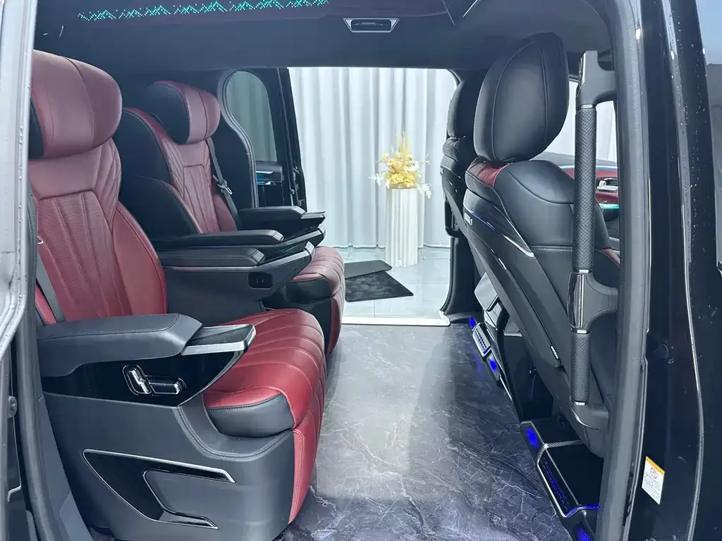 Toyota Sienna 2025 из CN, фото 9