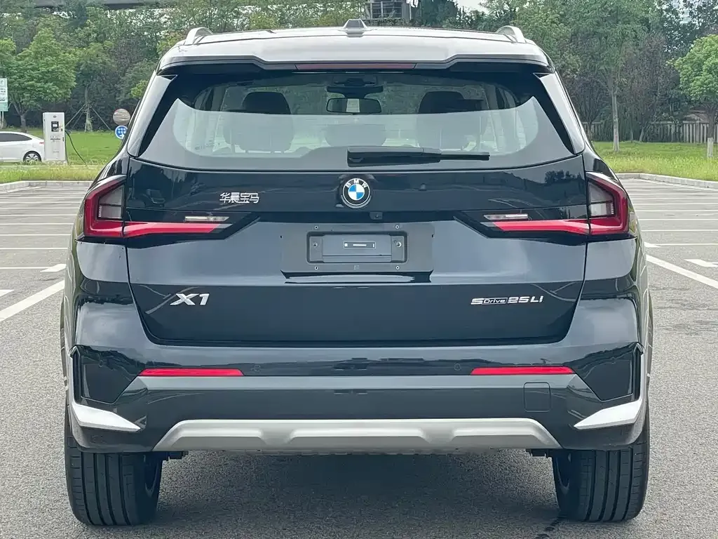 BMW X1 2024 из CN, фото 8