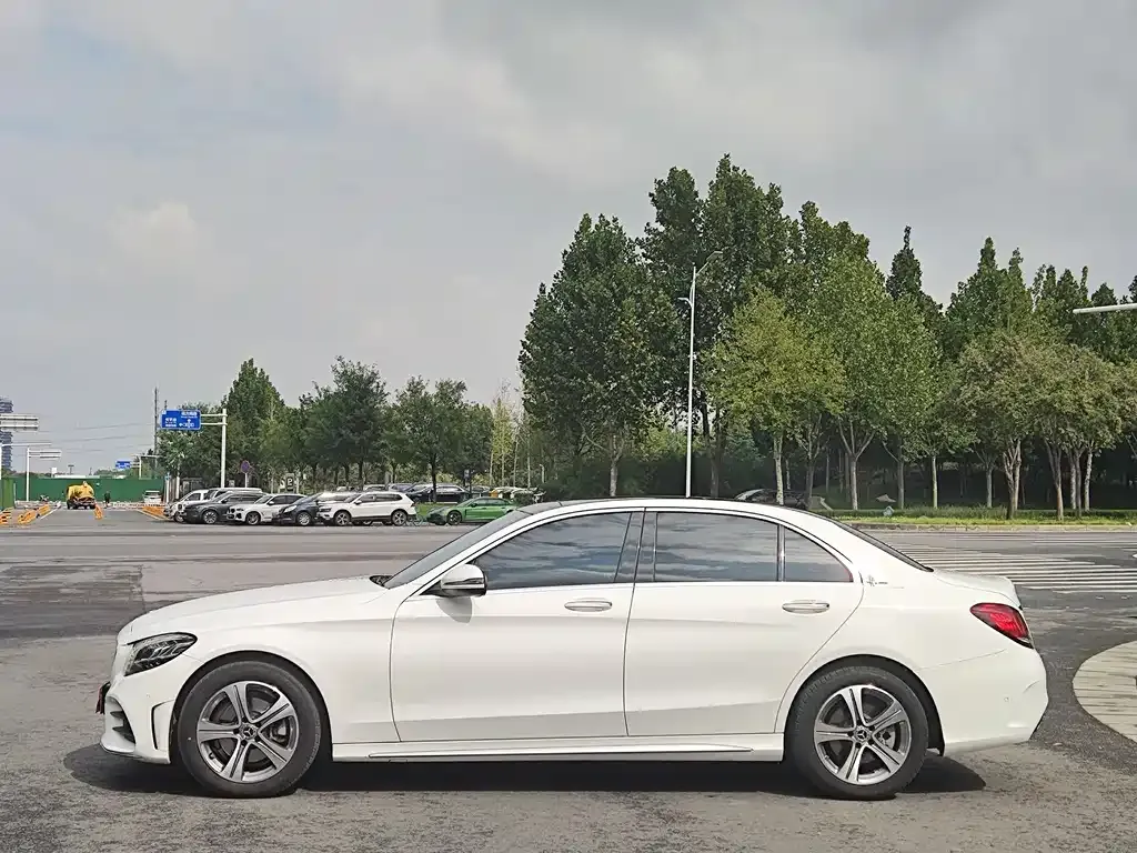 Mercedes-Benz C-Class — фото 4