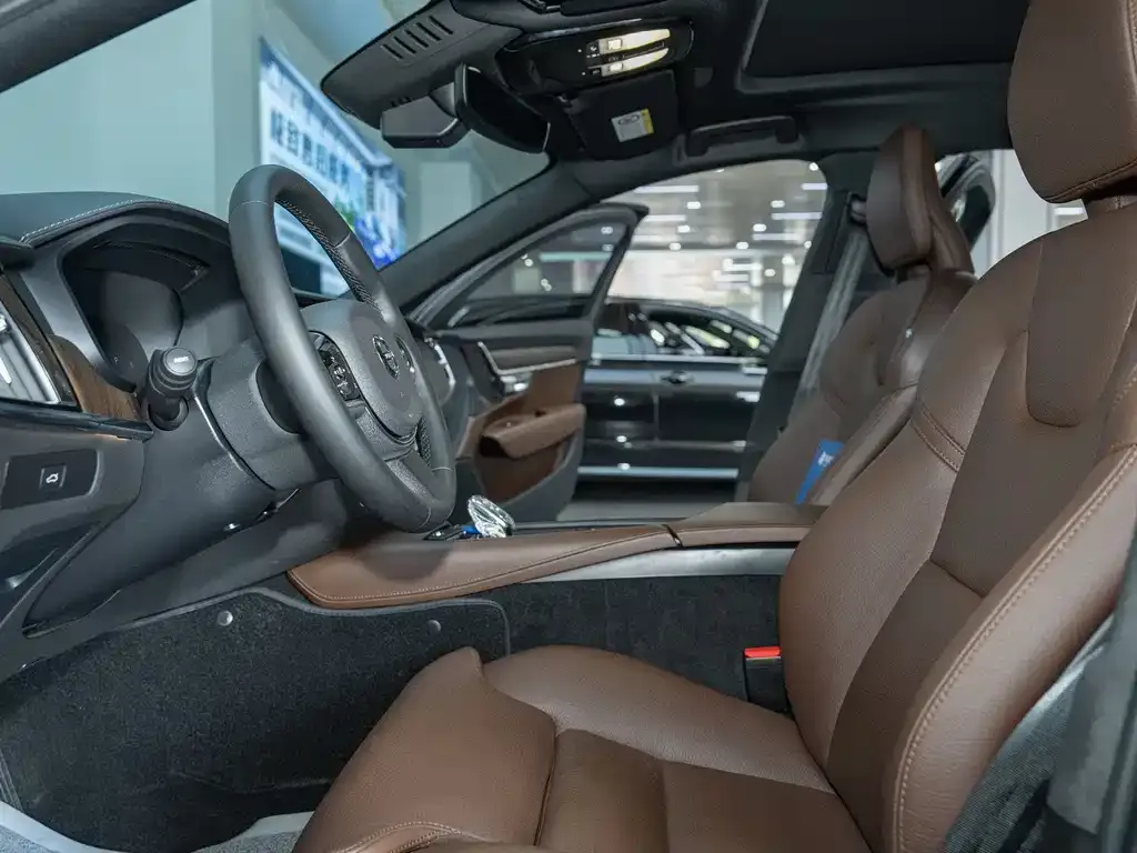Volvo S90 2022 из CN, фото 10
