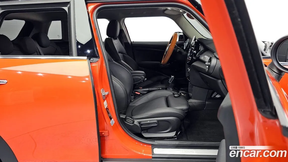 Mini Cooper 2021 из KR, фото 10