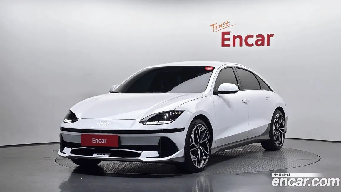 Hyundai Ioniq6 — фото 1