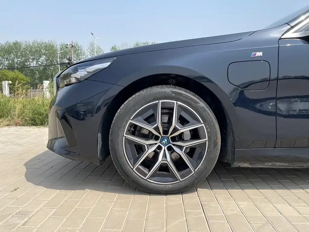 BMW i5 2024 из CN, фото 4