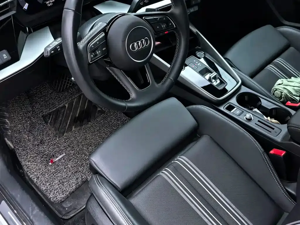 Audi A3 2024 из CN, фото 4