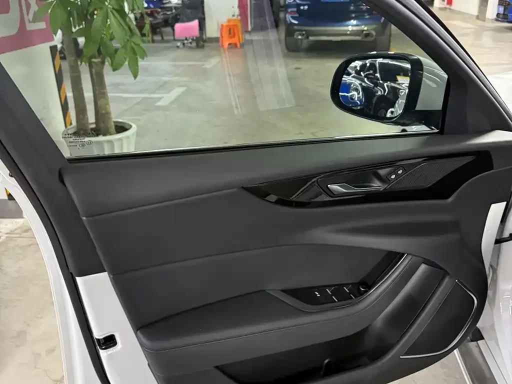 Jaguar XEL 2022 из CN, фото 6