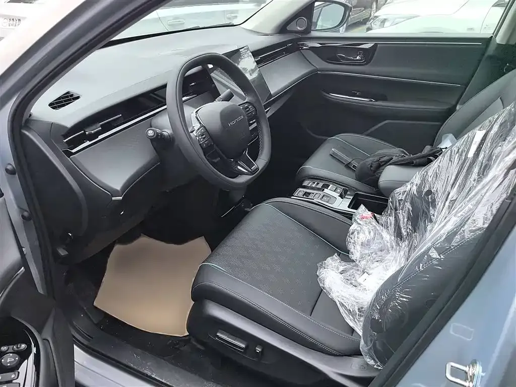 Honda e:NP2 2025 из CN, фото 8