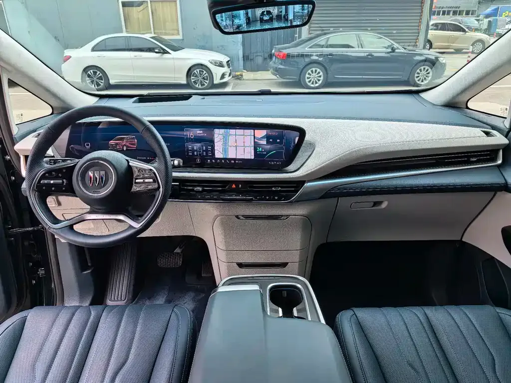 Buick Century 2024 из CN, фото 7