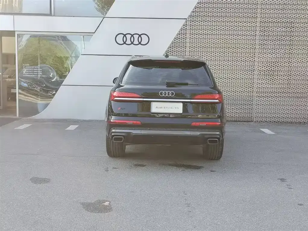 Audi Q7 — фото 6