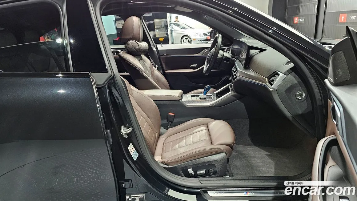 BMW i4 — фото 10