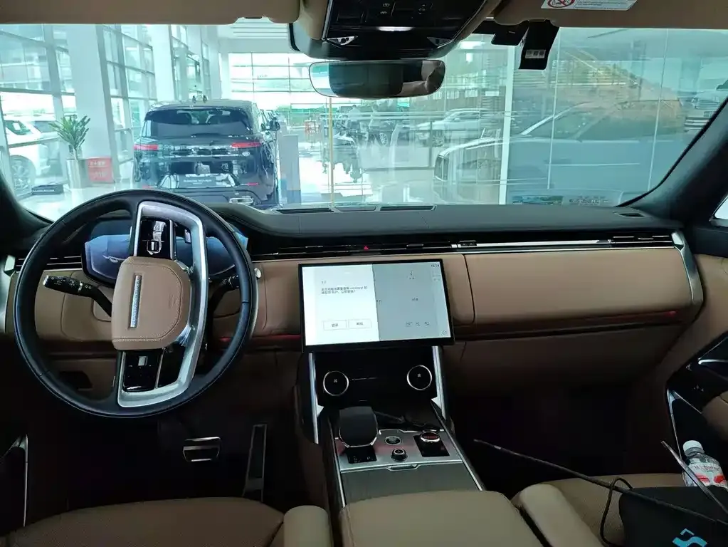 Land Rover Range Rover 2023 из CN, фото 2