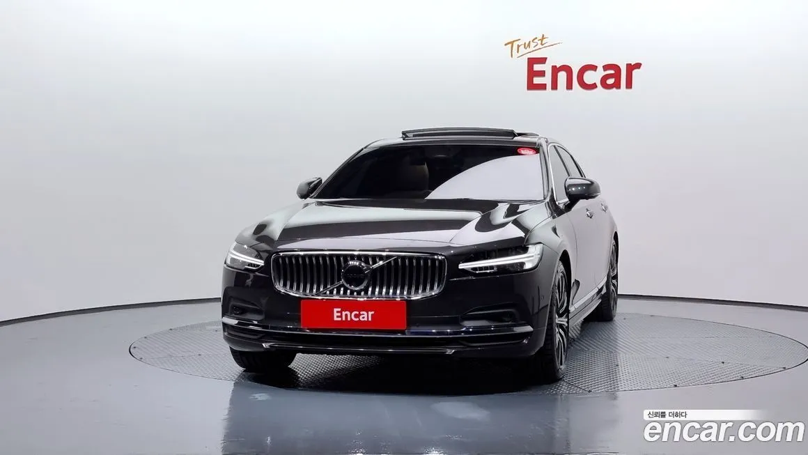 Volvo S90 2023 из KR, фото 3