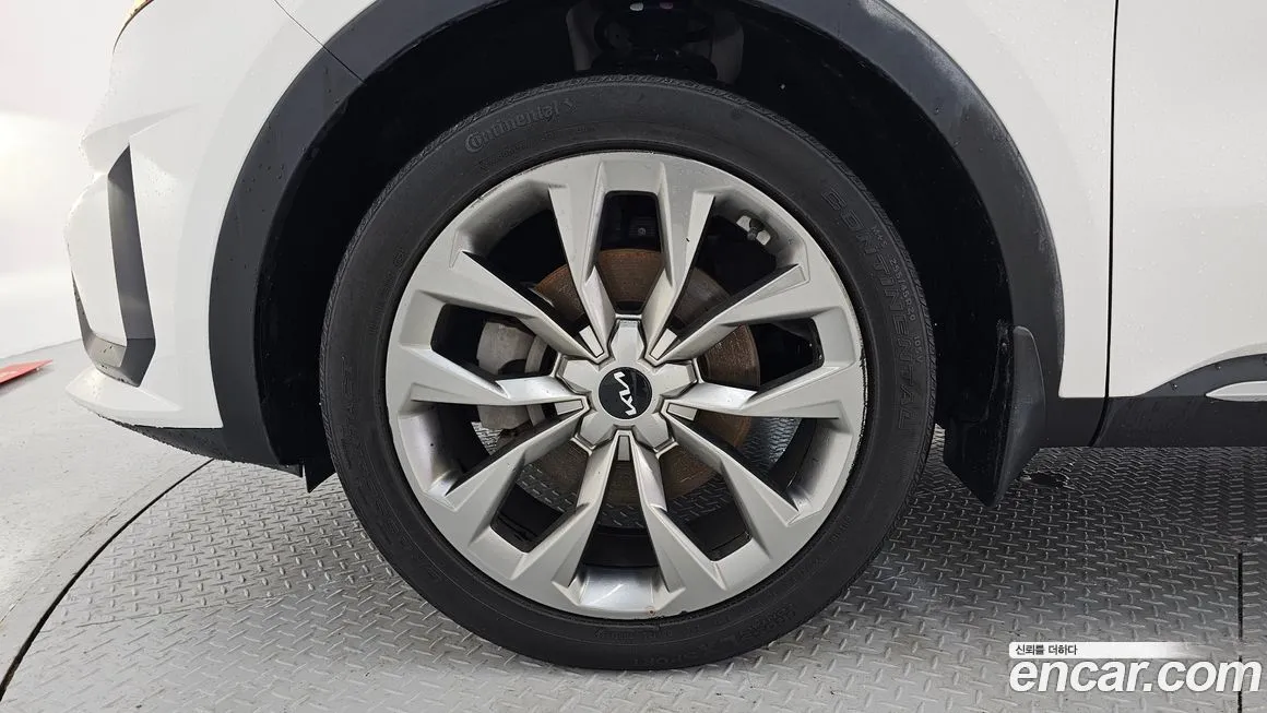 Kia Sorento — фото 5