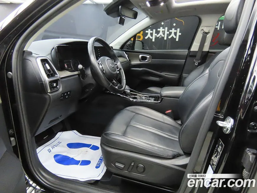 Kia Sorento — фото 5