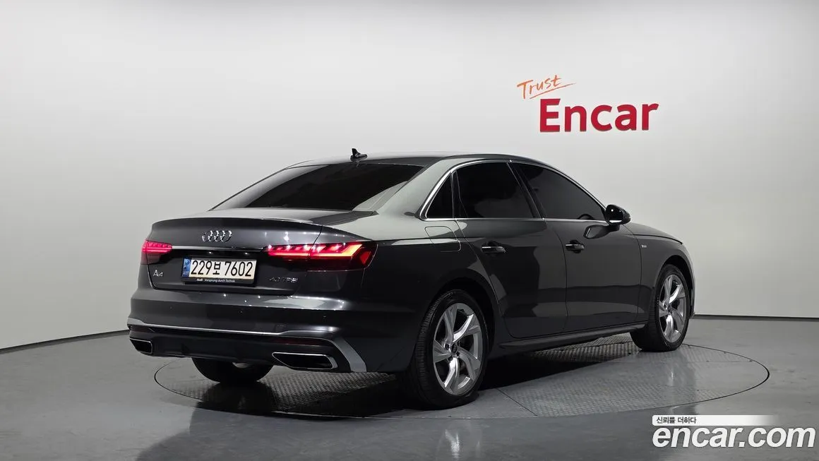 Audi A4 2021 из KR, фото 2