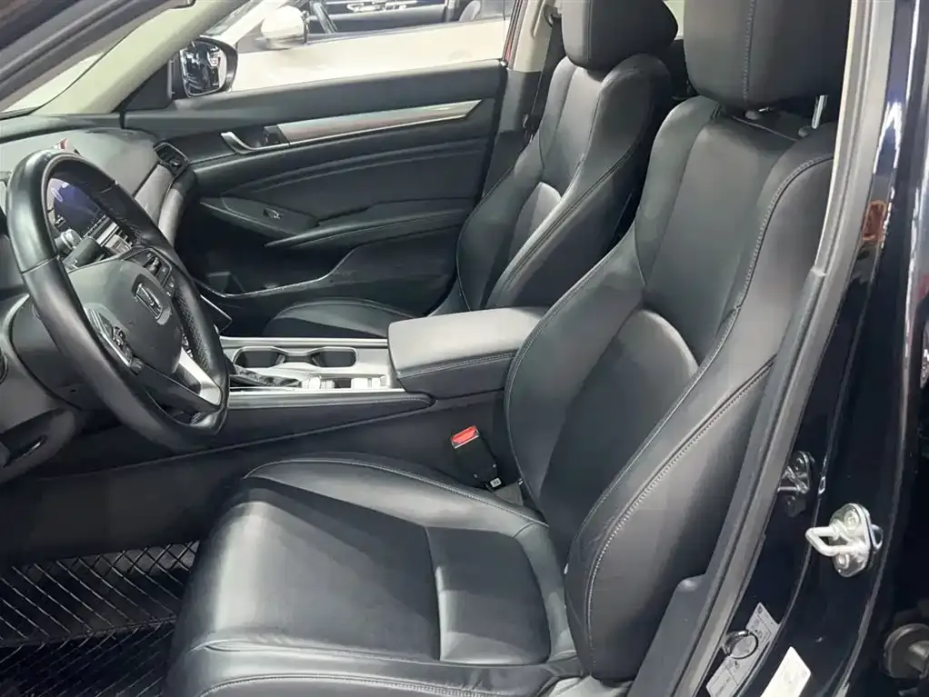 Honda Accord 2021 из CN, фото 9
