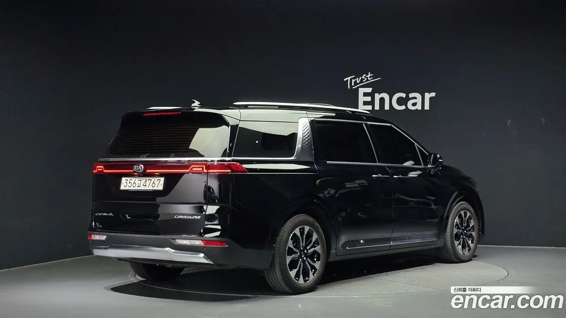 Kia Carnival — фото 2
