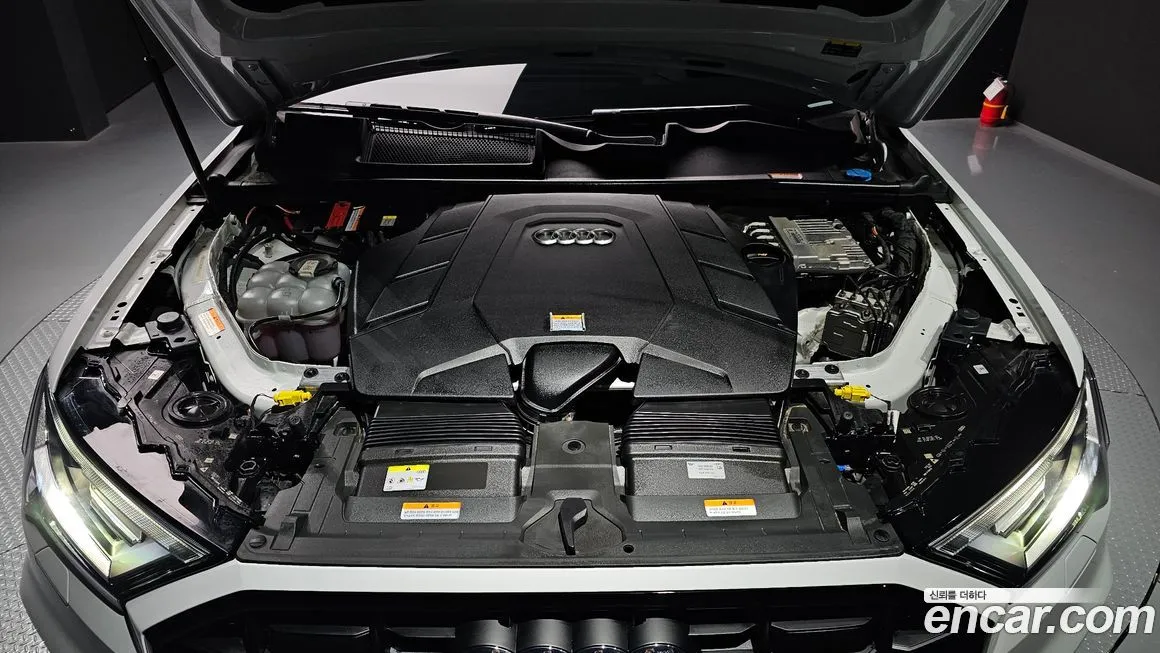 Audi Q7 2022 из KR, фото 6