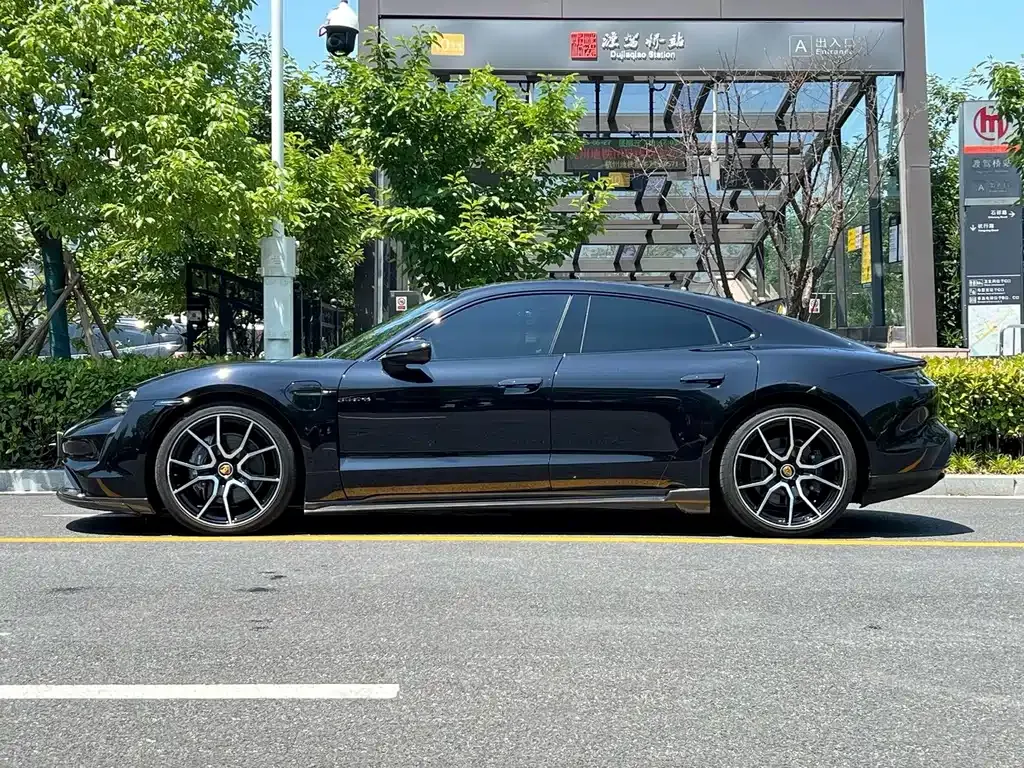 Porsche Taycan 2023 из CN, фото 10