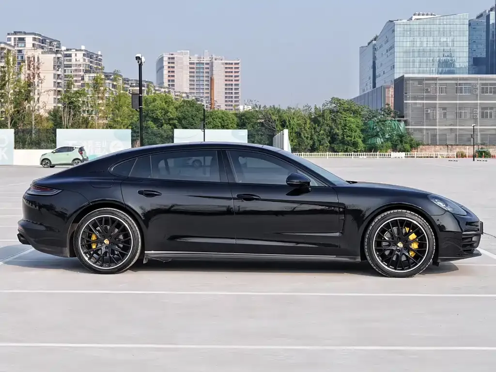 Porsche Panamera 2021 из CN, фото 3