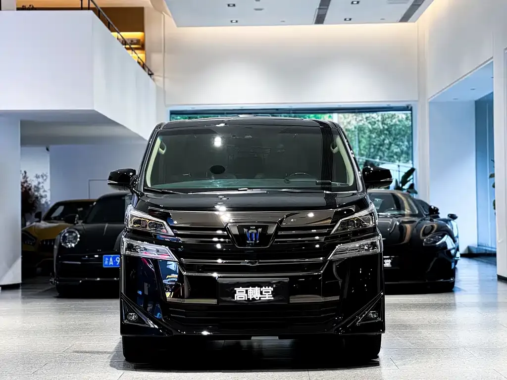 Toyota Vellfire 2023 из CN, фото 2