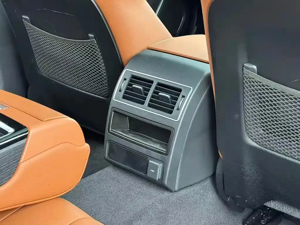 Jaguar XFL 2023 из CN, фото 10