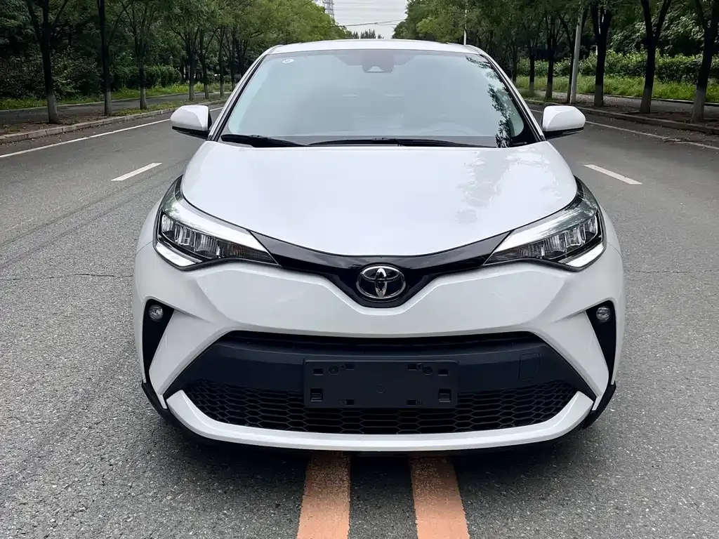 Toyota C-HR 2022 из CN, фото 2