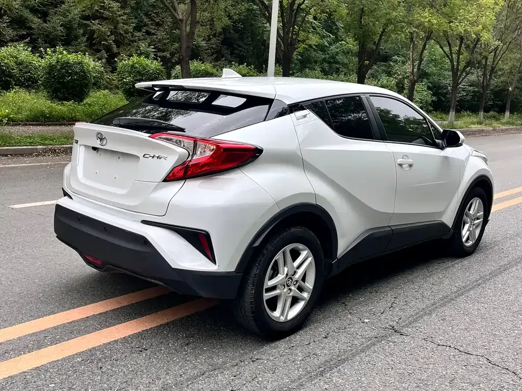 Toyota C-HR 2022 из CN, фото 9