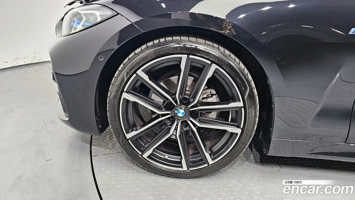 BMW 4-Series 2024 из KR, фото 5