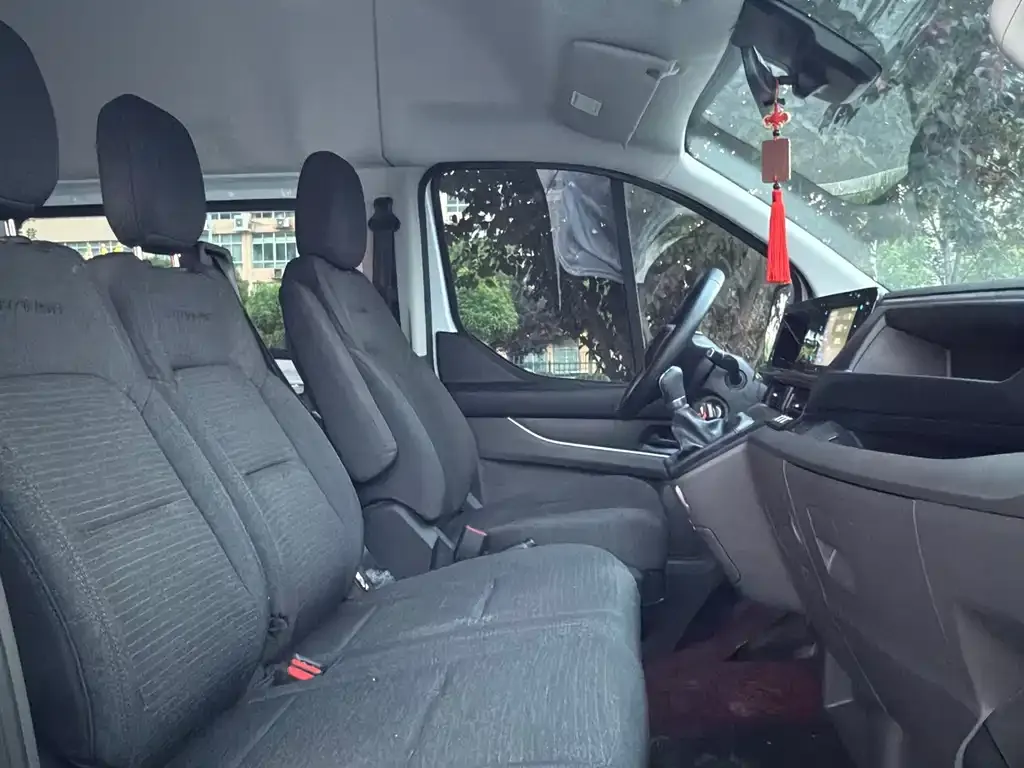 Ford Transit 2023 из CN, фото 7