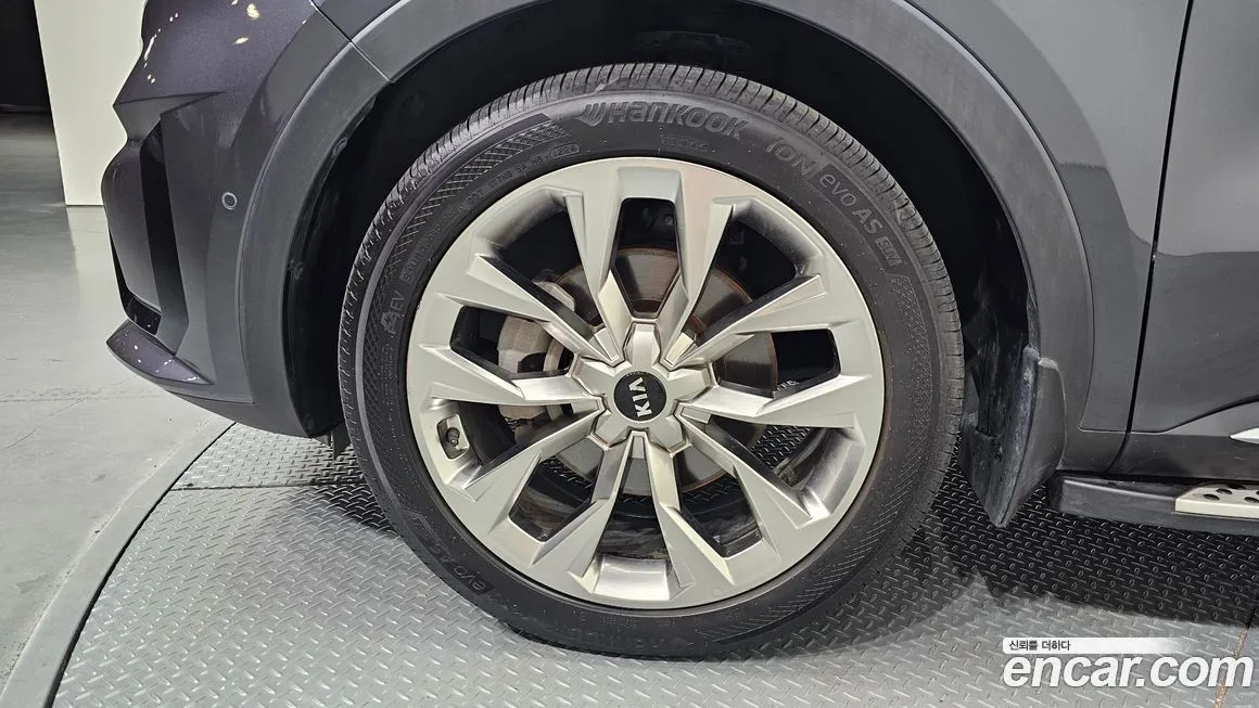 Kia Sorento — фото 5