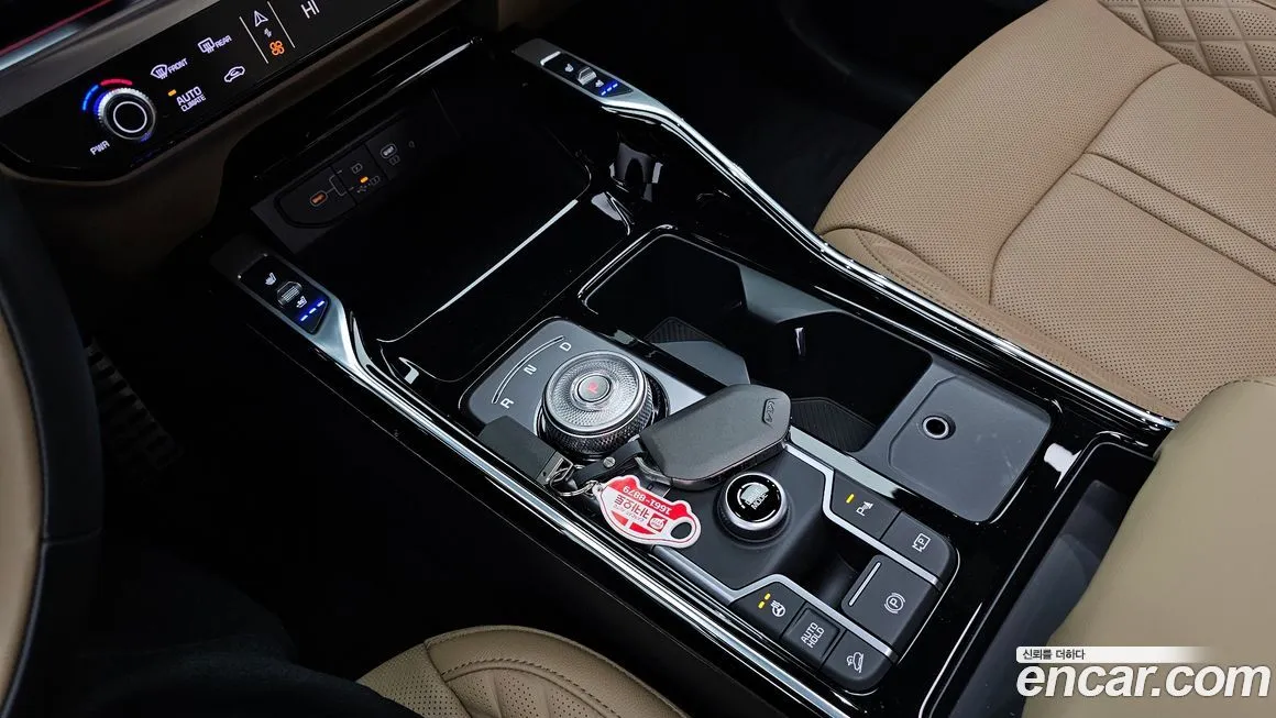 Kia Sorento — фото 9