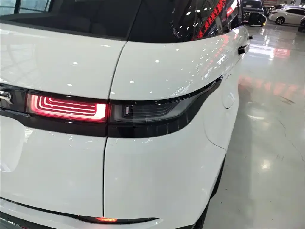 Land Rover Evoque 2023 из CN, фото 7