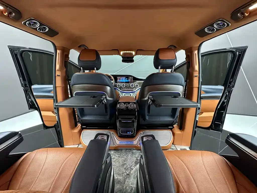 Mercedes-Benz Vito 2023 из CN, фото 8