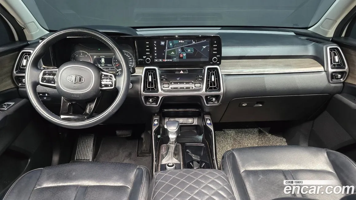 Kia Sorento — фото 7