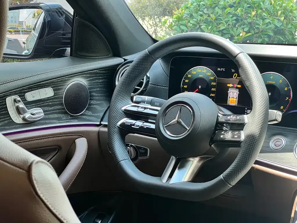 Mercedes-Benz E-Class 2023 из CN, фото 10