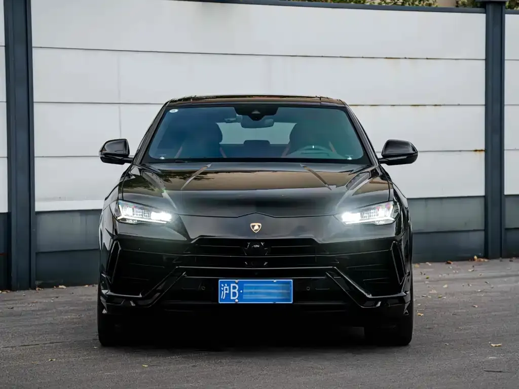 Lamborghini Urus 2024 из CN, фото 2